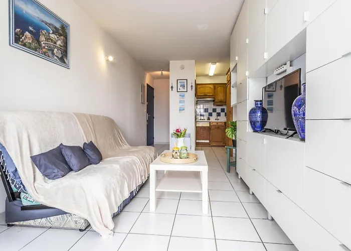 La Palme D'or-20 By Interhome *